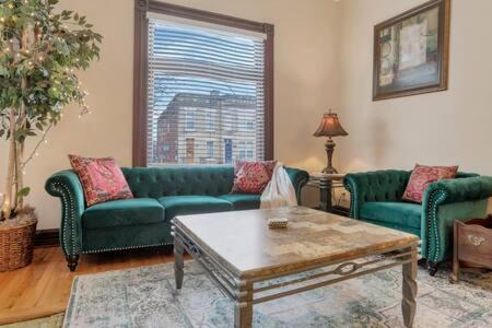 Olde Towne East Maison | Historic Elegance Retreat - Columbus Downtown