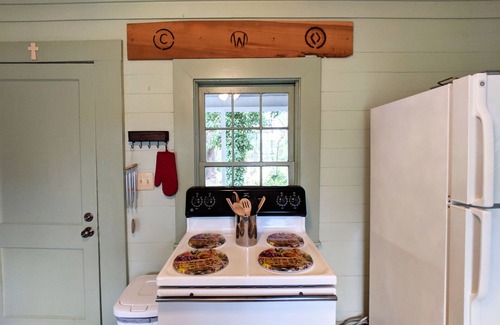 Marion Autre | Historic farm stay in the heart of Alabama's Black Belt Region.