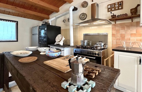 Bettolelle Maison | Historic farmhouse on the Senigallia hills