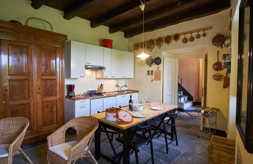 Cissano Maison | Historique maison individuelle de quatre pièces avec vue magnifique sur le lac