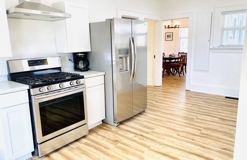 Lynden Maison | Historic Front Street Home