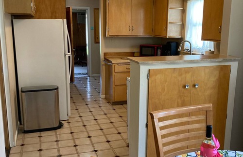 Hinsdale Maison | Historic Hinsdale Long Term Fully Furnished Home