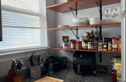 Tulane - Gravier Appartement | Historic Home with Modern Touches Close to FQ and CBD