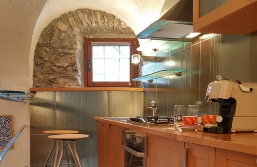 Bagnone Villa | Villa historique, piscine privée et jardins, cuisine / salle à manger en plein air, wifi, dans le village