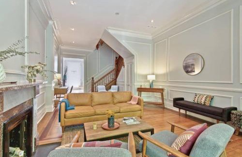 Gold Coast Maison | Historic luxury Townhouse in Downtown Chicago