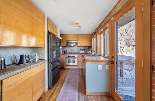 North Park Hill Maison | Historic MidCentury Modern in Park Hill neighborhood, Denver