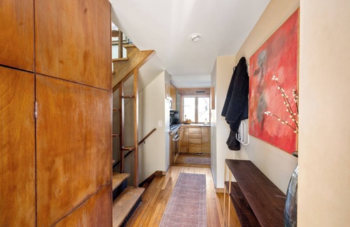 North Park Hill Maison | Historic MidCentury Modern in Park Hill neighborhood, Denver