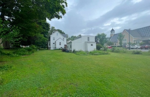 South Berwick Maison | Historic Newly Renovated 3-bedroom Townhome with WiFi, AC Downtown South Berwick