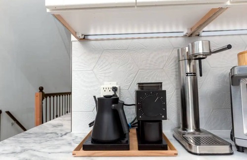 Shaw Maison | Historic rowhouse in heart of Shaw