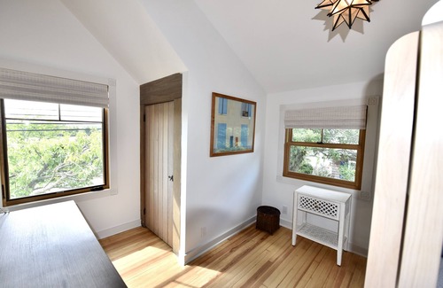 Avon Maison | Historic Sea Capt Home Overlooking Twilight Lake: Pool, Walk To Beach & Village