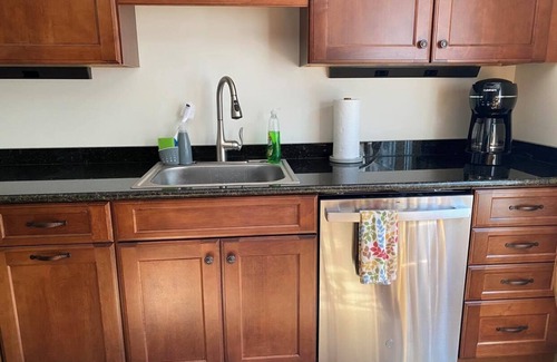 Brockton Appartement | Historic Sears & Roebuck River Home Penthouse: The Village at Houser's Crossing