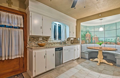 Wapwallopen Cottage | Cottage en pierre historique avec foyer - Marche jusqu'au lac Lily
