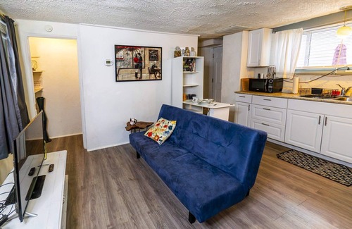 Bloomfield Appartement | Charming Guest House - Pittsburgh's Little Italy!