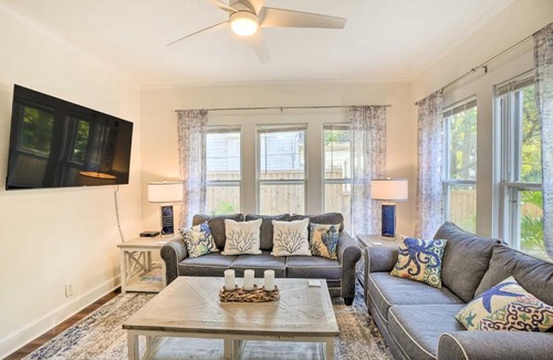 Tarpon Springs Maison | Historic Tarpon Springs Abode about 3 Mi to Beach
