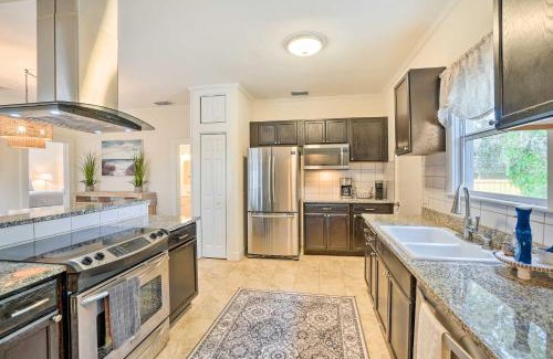 Tarpon Springs Maison | Historic Tarpon Springs Abode about 3 Mi to Beach