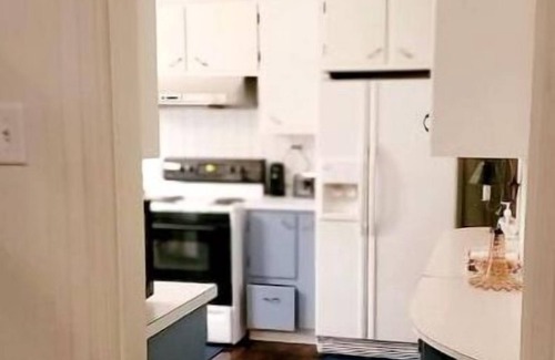 Watsontown Maison | Historic Townhouse w/Antiques & Riverview