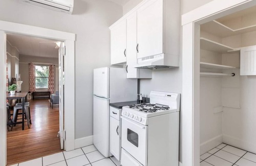 West University Maison | Historic University 1 Bedroom!