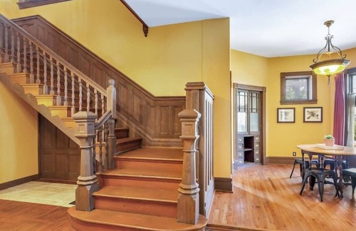 Lafayette Square Maison | Historic Victorian | Lafayette Square | 5 Bedroom