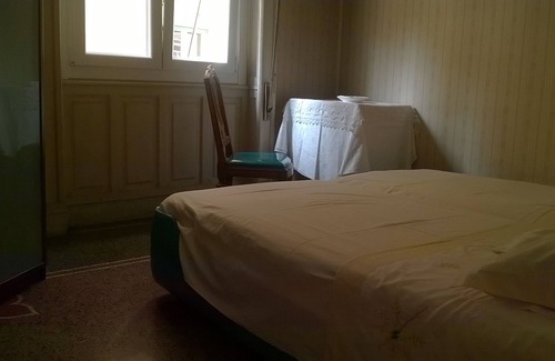 Genoa Lit Et Petit-Déjeuner | APPARTEMENT HISTORIQUE