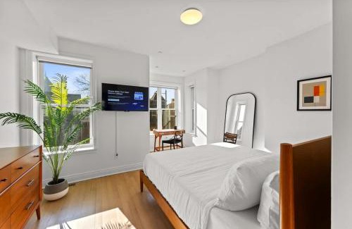 Bloomingdale Maison | Historical DC Luxury Home 5BR & 3 BA Bloomingdale #DCottage