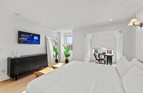 Bloomingdale Maison | Historical DC Luxury Home 5BR & 3 BA Bloomingdale #DCottage