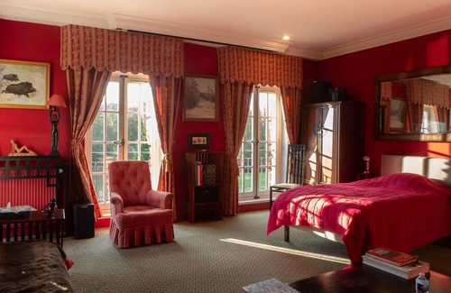 Fontenailles Autre | Historical Luxurious Abby