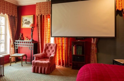 Fontenailles Autre | Historical Luxurious Abby