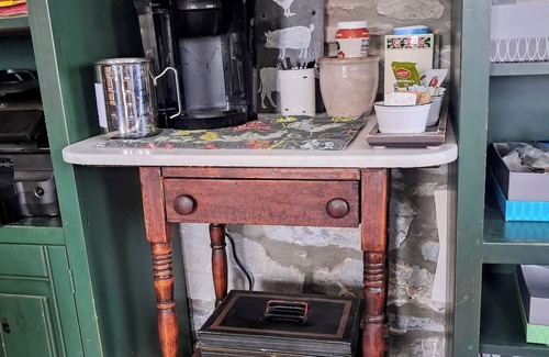 Dauberville Cottage | Place historique du ruisseau Plum - charmante maison de printemps avec kitchenette