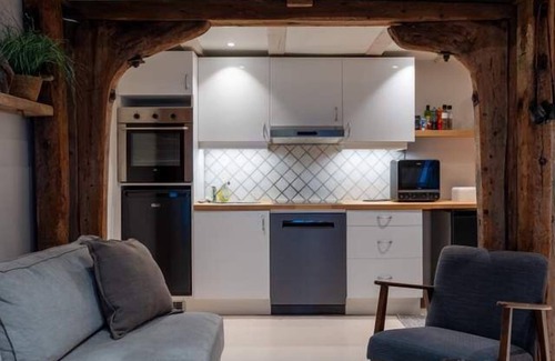 Bergenhus Appartement | Historical Seaside Apt I 500m To Bryggen - Value!