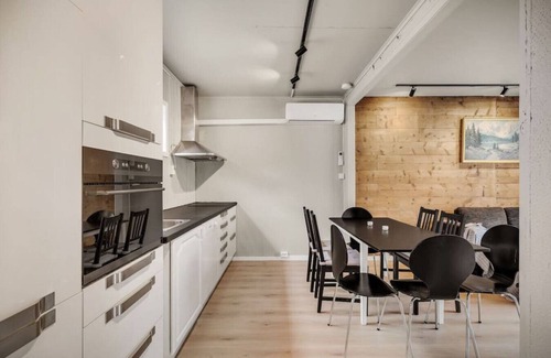 Engen Appartement | Historical Teatergaten - Sleeps 8 - Easycheck-in!