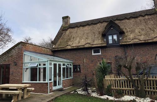 Salhouse Cottage | Historical Thatched Cottage - Heart of the Norfolk Broads - Dog Friendly