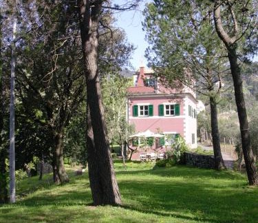 Cinque Terre Appartement | Historical Villa 'The Birdhouse' with Garden and Views