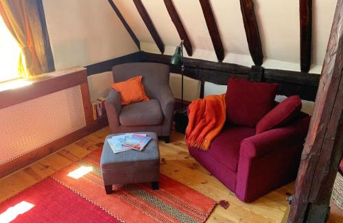 Lich Appartement | Historische Ferienwohnung mit Kamin in Lich