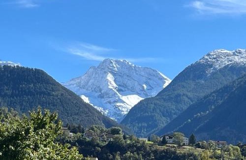 Naters Appartement | Historische Maisonettewohnung bis 10 Gäste, Magic Pass Belalp, Rosswald und mehr