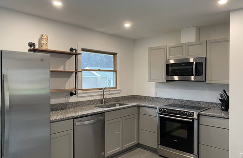 Saugerties South Maison | HITS, Village, Hiking & more!