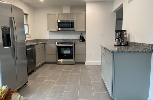 Saugerties South Maison | HITS, Village, Hiking & more!