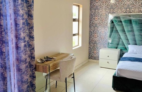 Makhuduthamaga Cabine | Hlako Lodge