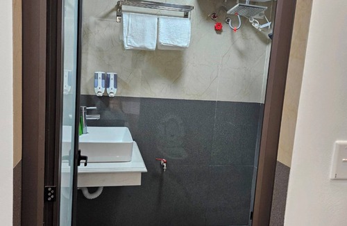 Kim Bang Hôtel | Hoàng Gia Hotel Royal