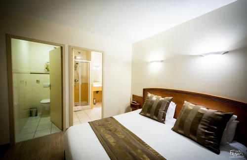 Saint-Geniez-d'Olt Hôtel | Hotel Le Lion D'or