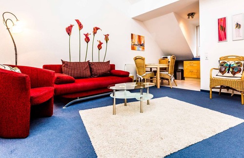 Kalk Appartement | HÖ01 large apartment with dryer and washing machine