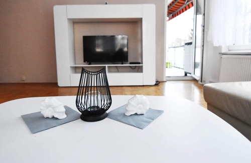 Porz Appartement | HÖ01 large apartment with dryer and washing machine