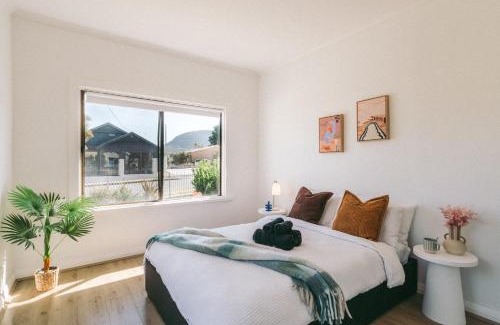 Derwent Park Appartement | Hobart Riverside Cosy 4BR - 10mins to Hobart CBD
