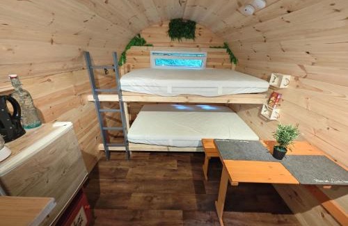 Kirchensittenbach Autre | Hobbit Hütte am Bach ohne Bettwäsche