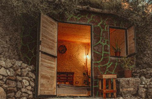 Dana Autre | Hobbit village