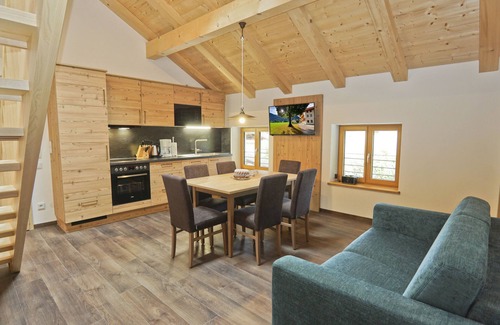 Staudach-Egerndach Appartement | Hochlerch vacation apartment, 100 m² for 1 to 8 people, 2 bedrooms, kitchen/living room, shower/WC, WLAN
