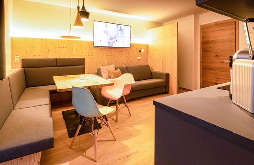 Rifenal Appartement | hochmoderne Ferienwohnung Zams