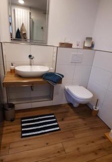 Kettig Appartement | Hochwertiges Apartment mit 3 Räumen und Terrasse statt Hotelzimmer - Festung zu Ketghe, Nähe Koblenz