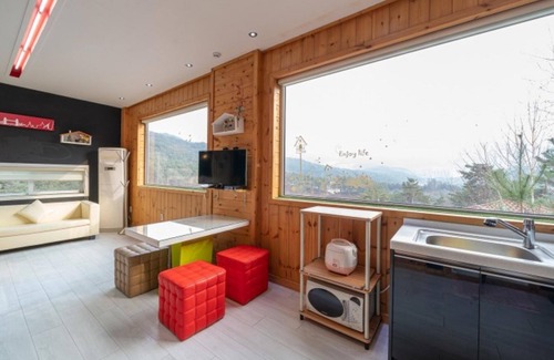 Dunnae Maison | Hoengseong Fedora Pension