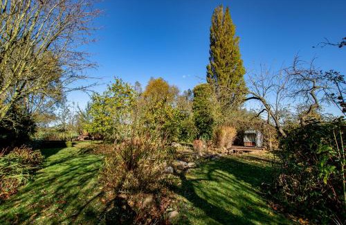 Renz Appartement | Hof Garz Wohnung Rosengarten