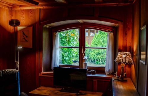 Mittenwald Appartement | "Hoglhaus" - Holiday home/4 bedrooms/you, bathroom, WC - Hoglhaus and Malerwinkel